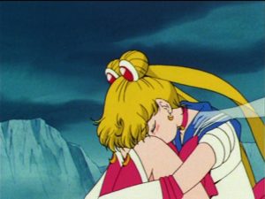 sailor_moon_episode_45_sailor_moon_mourns_touched_by_ghost_of_sailor_jupiter